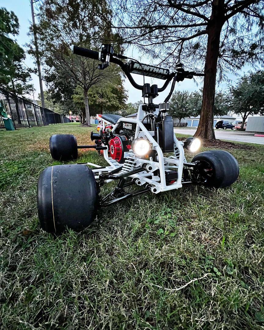 The white mini quad